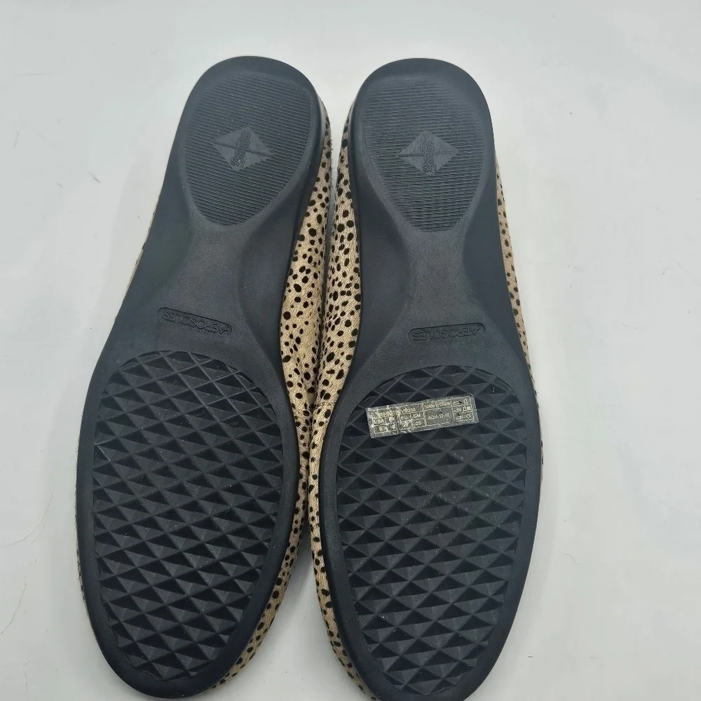 Aerosoles leopard print flats size 8